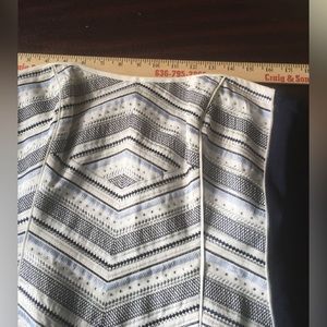 White House Black market Sz 10 Navy and White Strapless Bustier